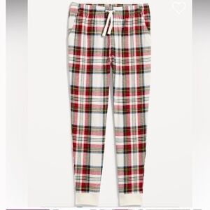 Old Navy Men’s Christmas Pajama Set - Plaid Flannel Joggers & Santa Tee